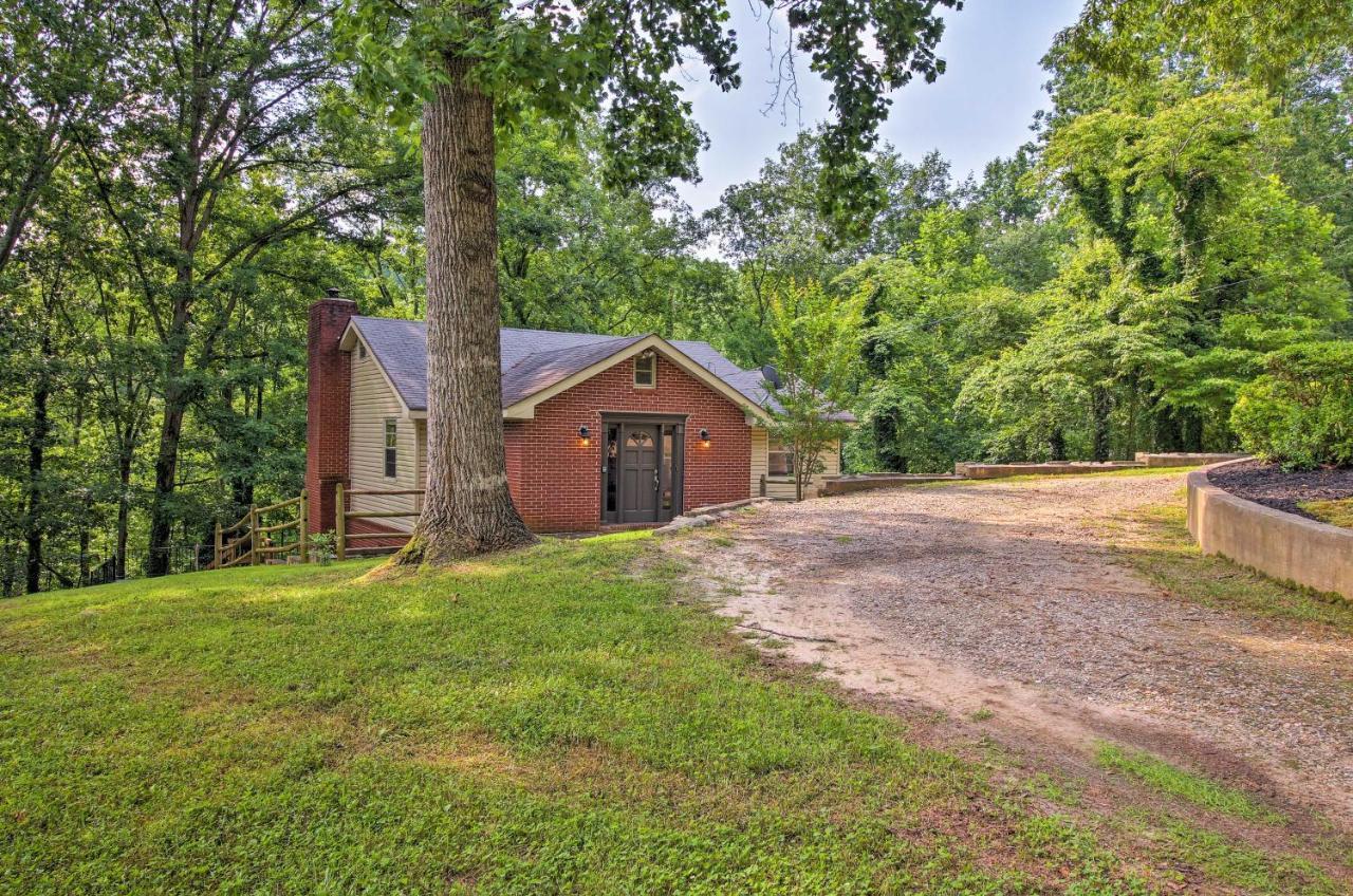 Spacious Georgia Getaway With Dock On Lake Lanier! Gainesville Bagian luar foto